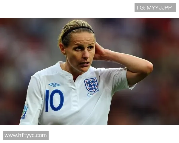 荷兰女足球星的家族渊源揭秘她是哪个传奇人物的后裔