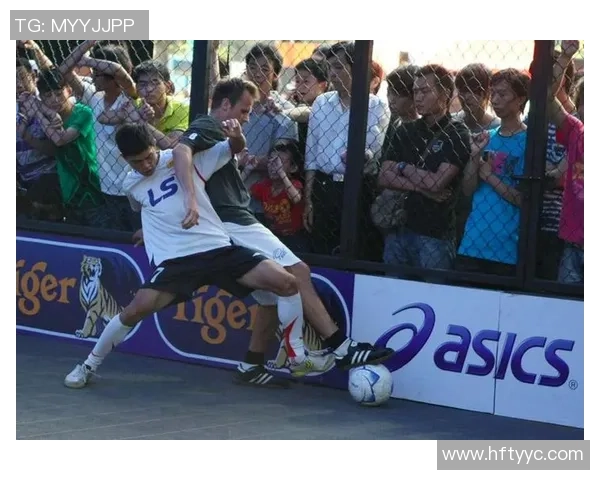 球星同台竞技展现极限足球花式挑战引爆全场热血激情 球星同台竞技展现极限足球花式挑战引爆全场热血激情